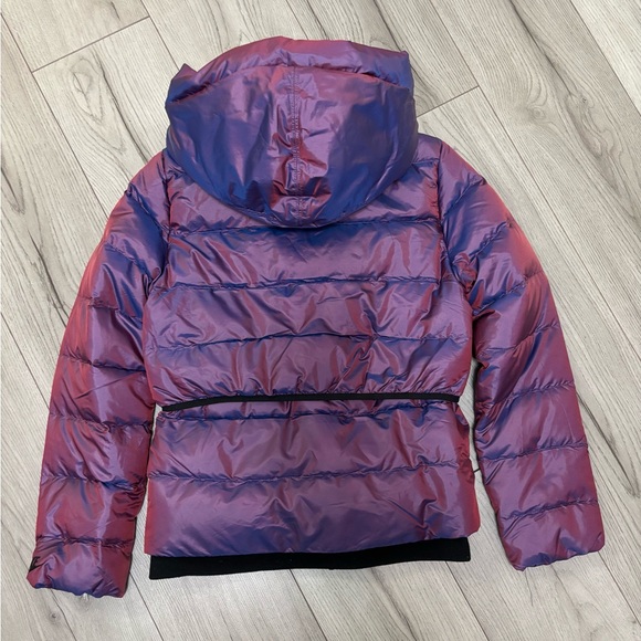 Nike wome short puffer hooded jacket. Size XS. - Picture 3 of 7